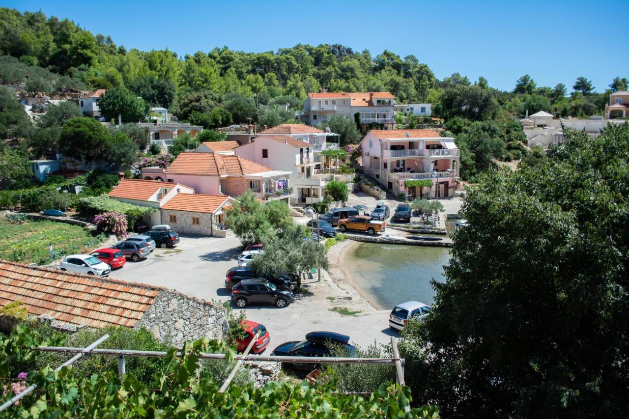 Villa Stone House Dioniz à Brnistrova Extérieur photo